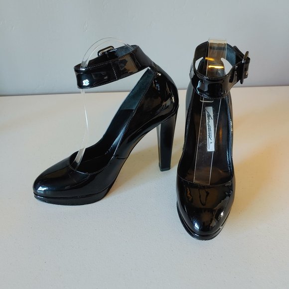 Brian Atwood Pumps "EUC" - Picture 15 of 16